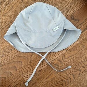 Green Sprouts UPF Sun protection 9-18 mos Gray child Sun Hat